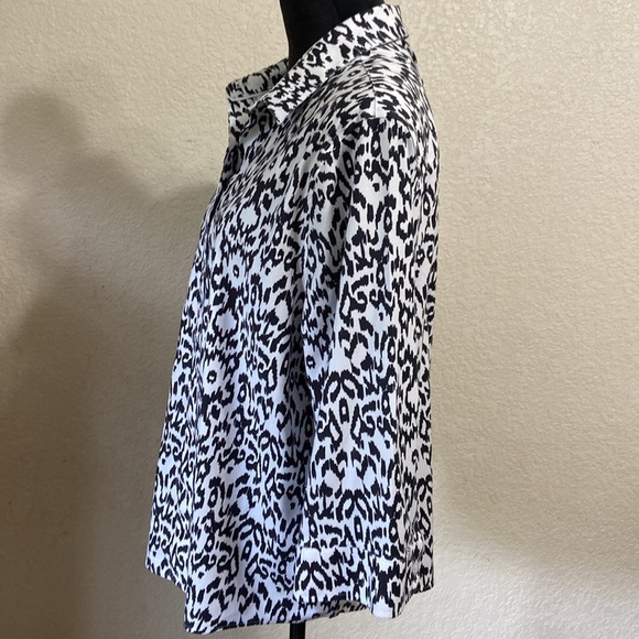 Chico’s  Animal Print Shirt - Picture 6 of 9